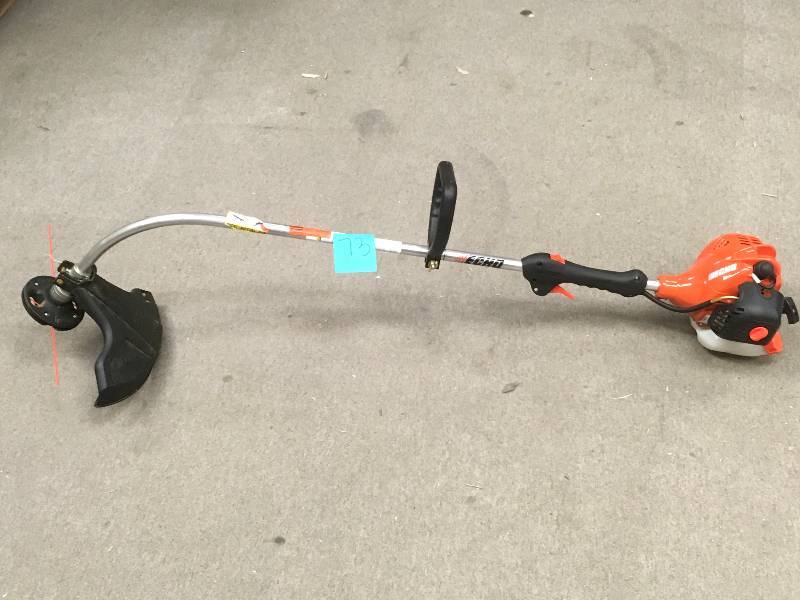 lot 73 image: ECHO 21.2 cc Gas 2-Stroke Cycle Curved Shaft Trimmer in good condition