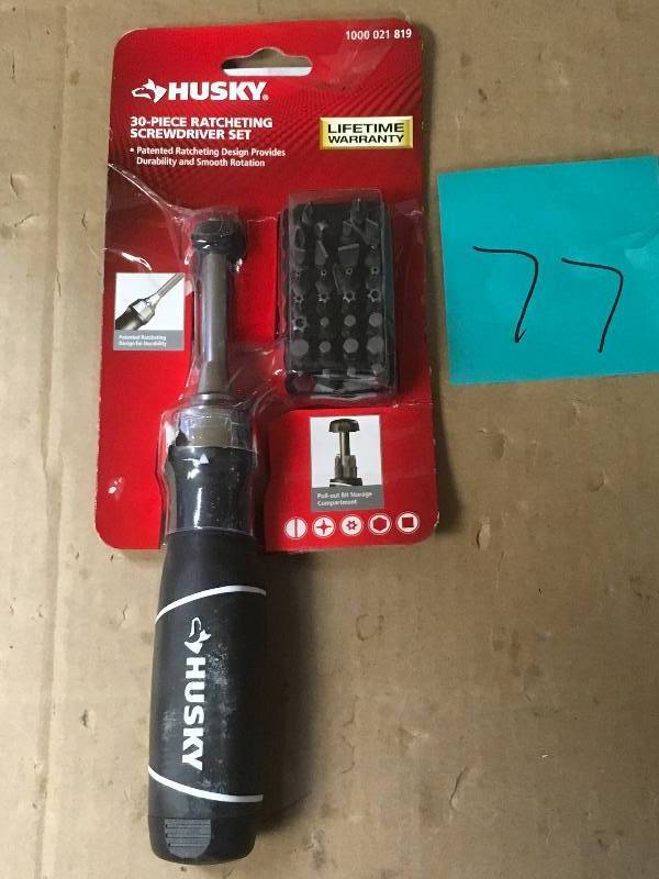 lot 77 image: Husky Ratcheting Screwdriver Set (30-Piece) in good condition
