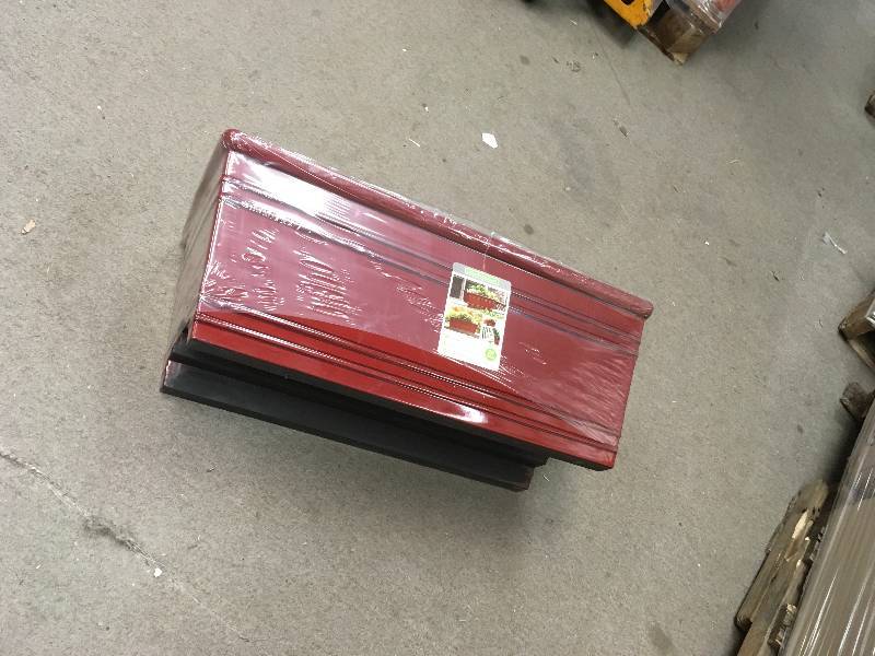lot 83 image: Southern Patio Sycamore 24 in. x 10.5 in. Reactive Red Resin Deck Rail Planter in good condition