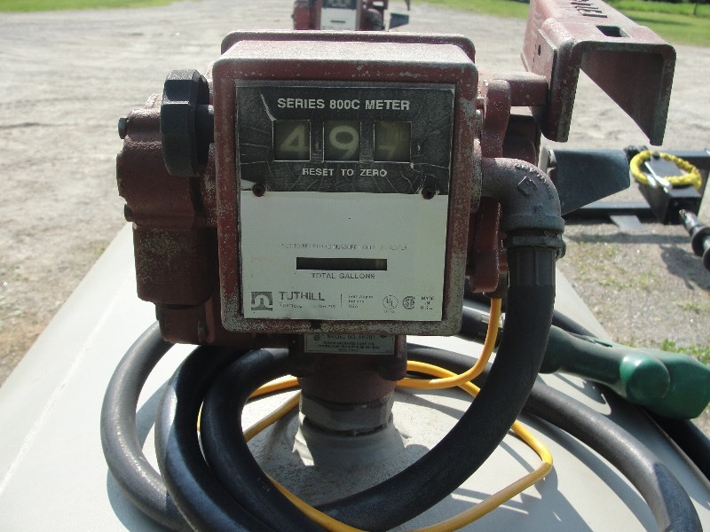 lot 4 image: 500 GALLON FUEL BARREL