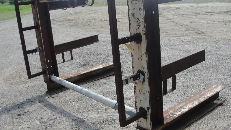 lot 7 image: HEAVY DUTY STEEL RACK