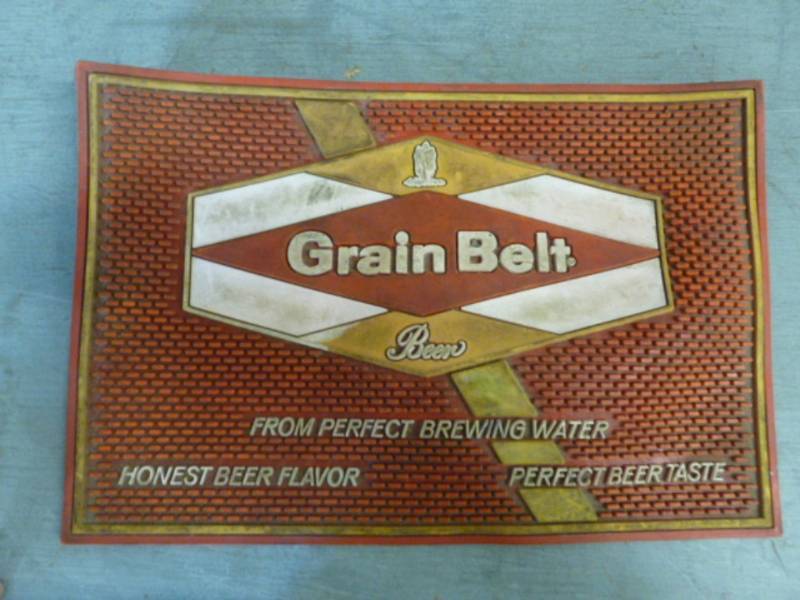 lot 45 image: Vintage Grain Belt
