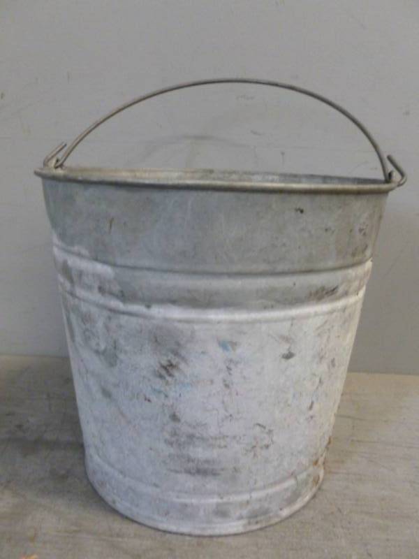 lot 61 image: Vintage Galvanized Steel Pail