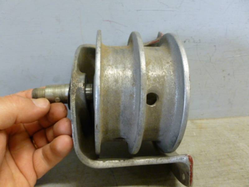 lot 68 image: Pulley