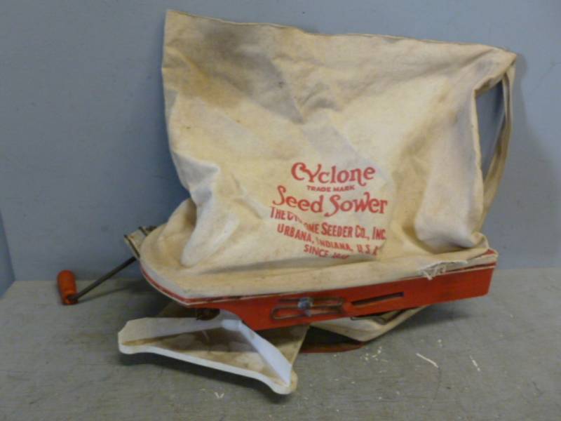 lot 91 image: Vintage Seeder