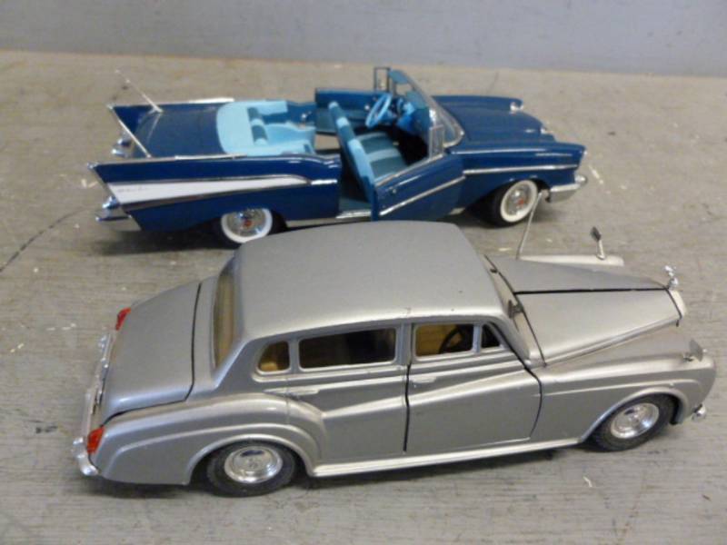 lot 184 image: Die Cast Metal Cars