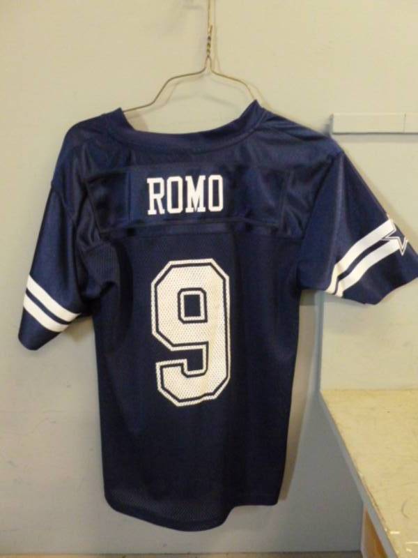 lot 213 image: Sports Jersey