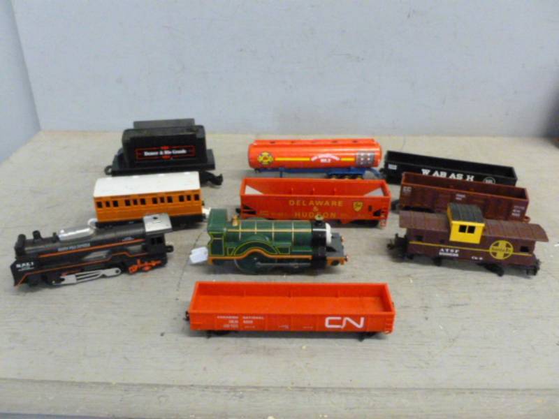 lot 221 image: Train Cars