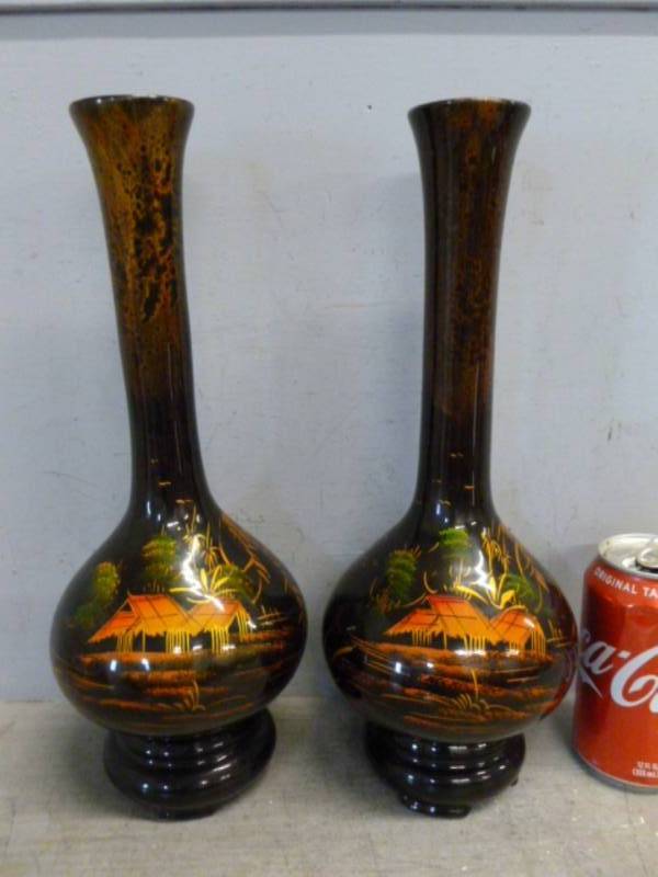 lot 231 image: Vases