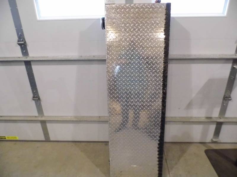 Diamond Plate Tank