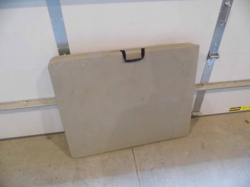 6 Folding Table
