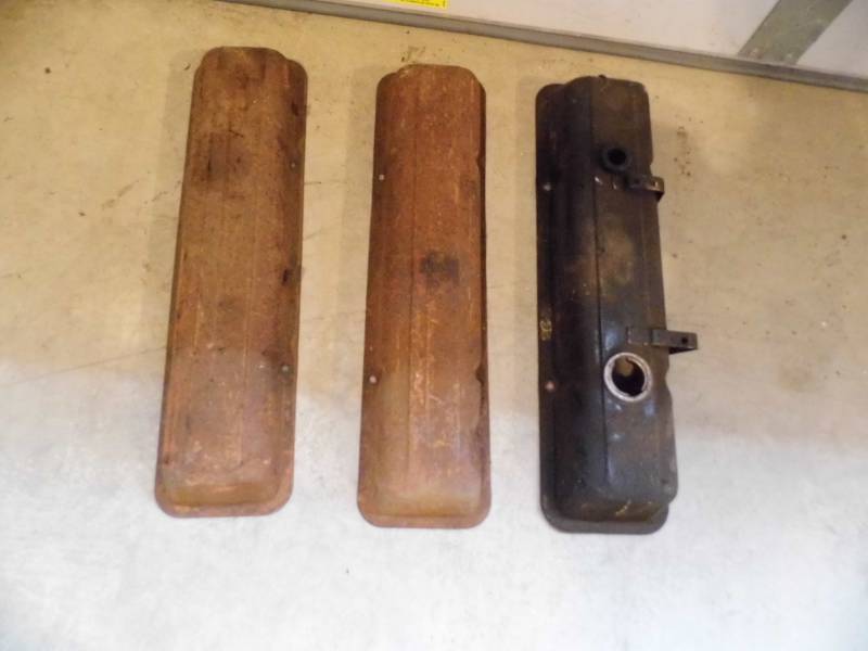 Small Block Valve Covers