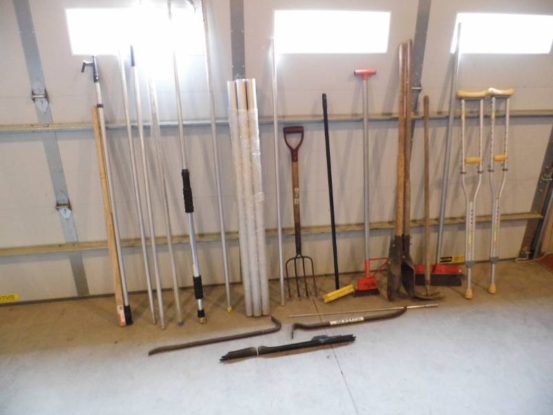 Yard Tools - Poles - Crutches