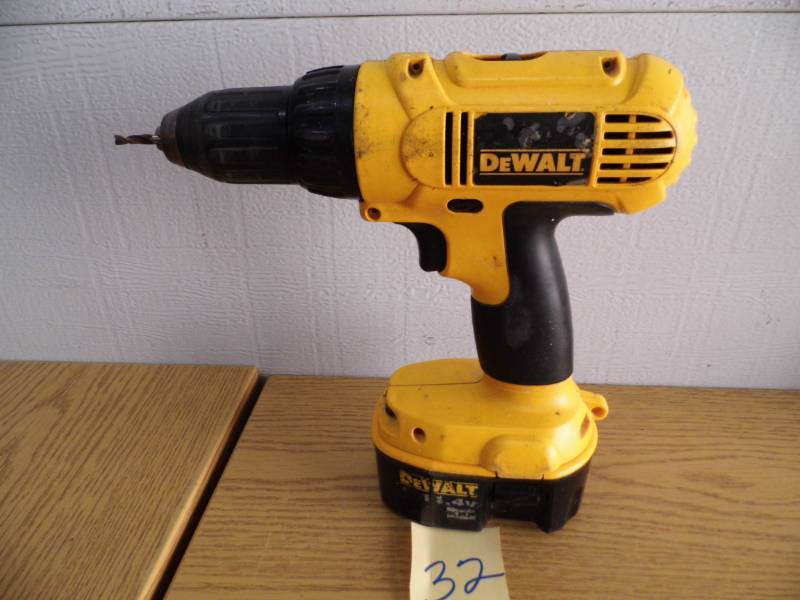 DeWalt 14.4 Drill