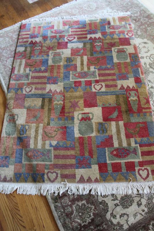 lot 169 image: Rug