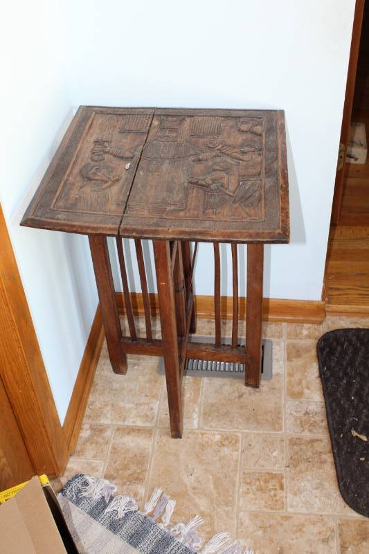 lot 98 image: Wood Side Table with Decorative Carved Top