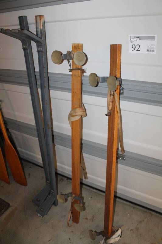 lot 92 image: Wood 2-Piece Car Roof Rack, Metal Roof Rack