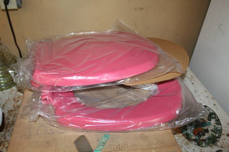lot 84 image: Lot of (2) Sears Toilet Seats
