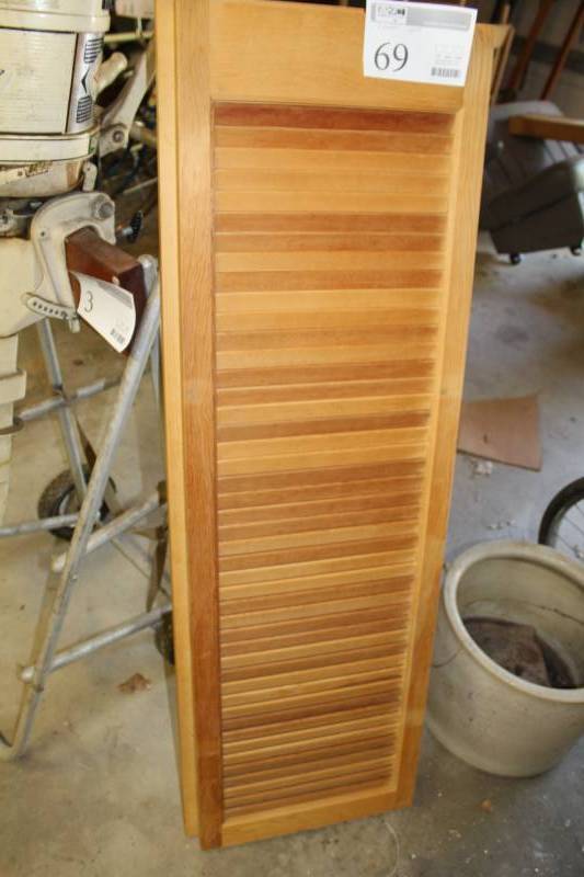 lot 69 image: Lot of (2) Wood House Shutters