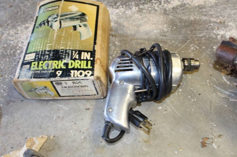 lot 62 image: Sears Craftsman 14in. Drill