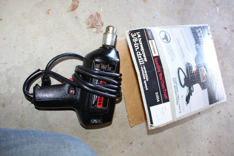 lot 63 image: Sears Craftsman 38in. Drill