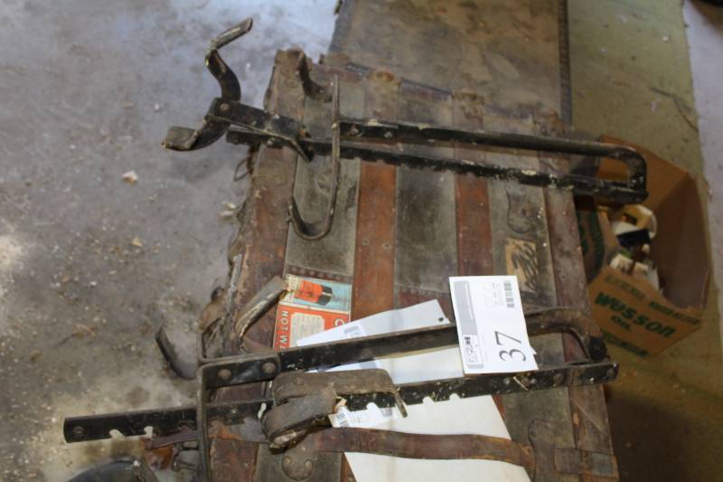 lot 37 image: Ladder Jacks