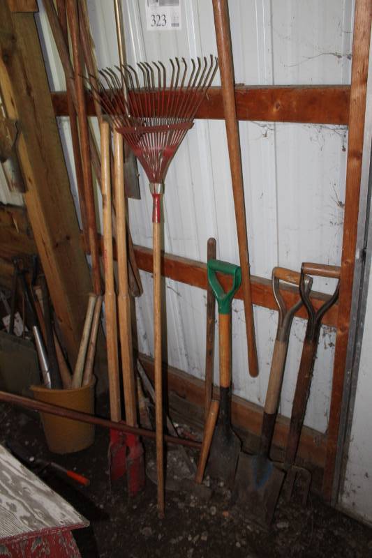 lot 323 image: Yard Tools - Leaf Rake, Post Hole Digger, Spades, Shovels, Hoes and More