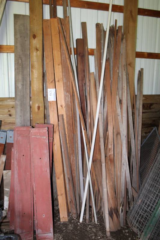 lot 329 image: Wood Boards