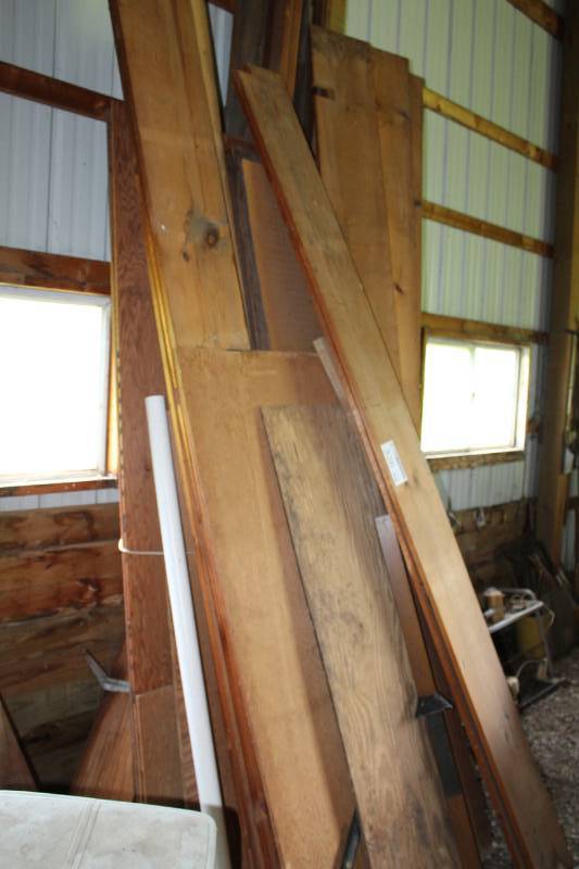 lot 326 image: Wood Boards