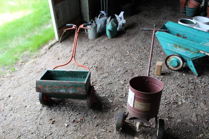lot 335 image: Lot of (2) Push Lawn Seed Spreaders