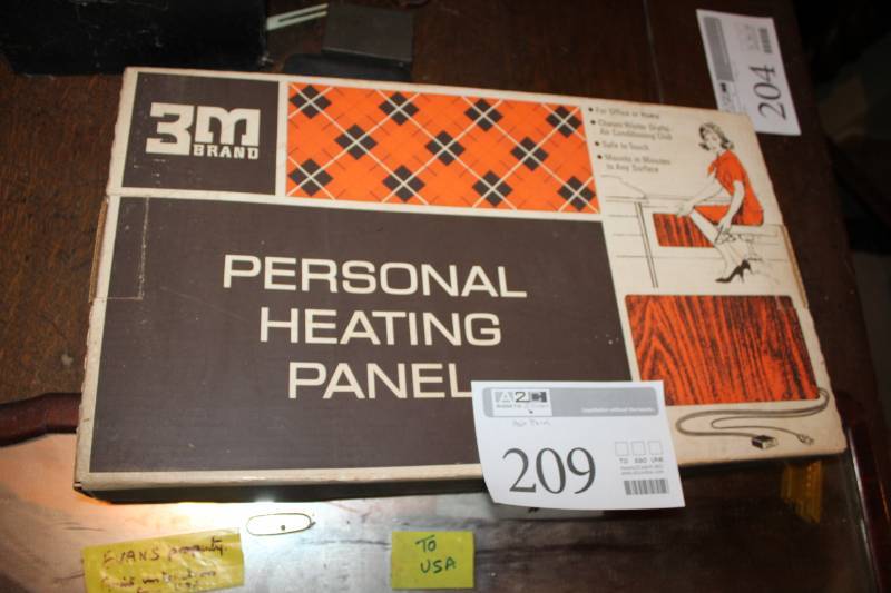 lot 209 image: 3M Personal Heating Panel