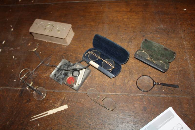 lot 232 image: Old Eyeglasses with Cases, Magnifying Glass