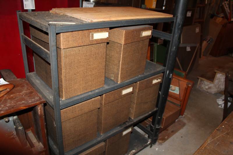 lot 197 image: 3-Tier Shelving Unit