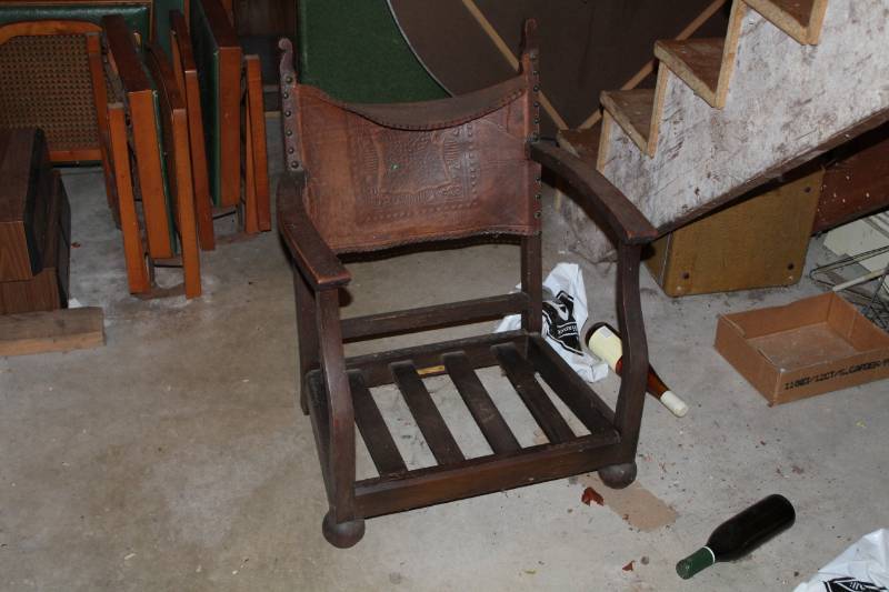 lot 280 image: Wood Chair
