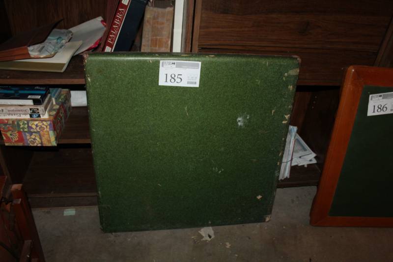 lot 185 image: Folding Table