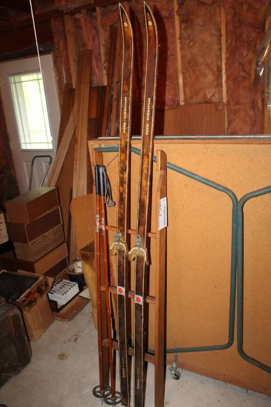lot 246 image: Splitkein Bass Cross Country Skis and Poles