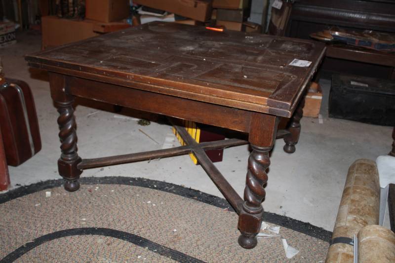 lot 205 image: Wood Table