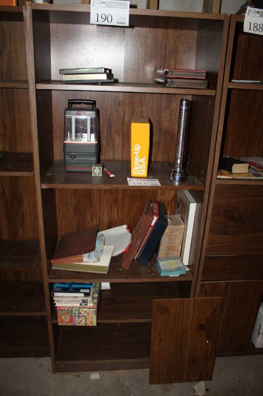 lot 192 image: Bookcase with 5-Shelves