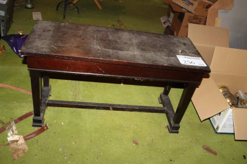 lot 256 image: Wood Music Bench with Seat Storage