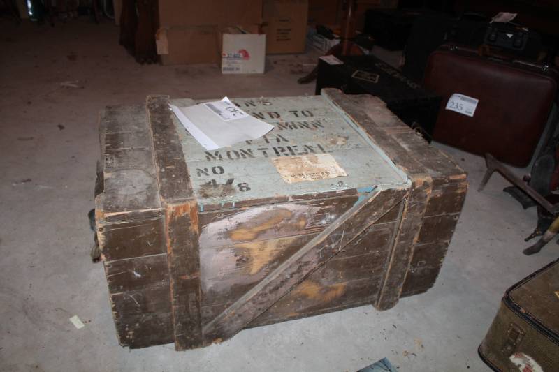lot 240 image: Wood ChestTrunk