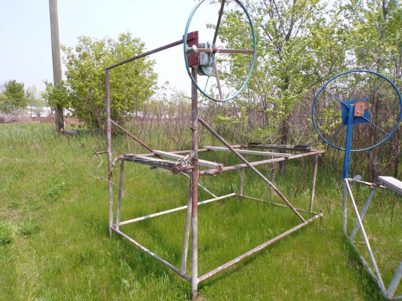 lot 13 image: Steel Boat  Lift