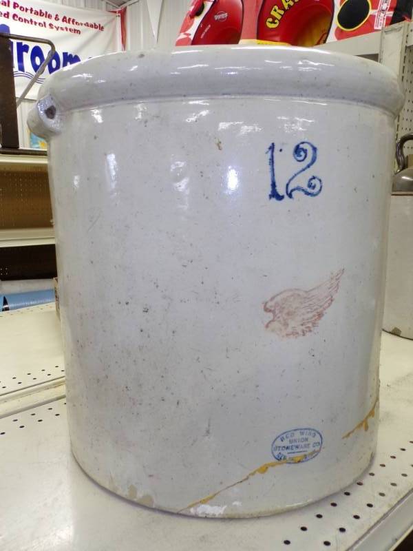 lot 24 image: 12 Gallon Red Wing Crock