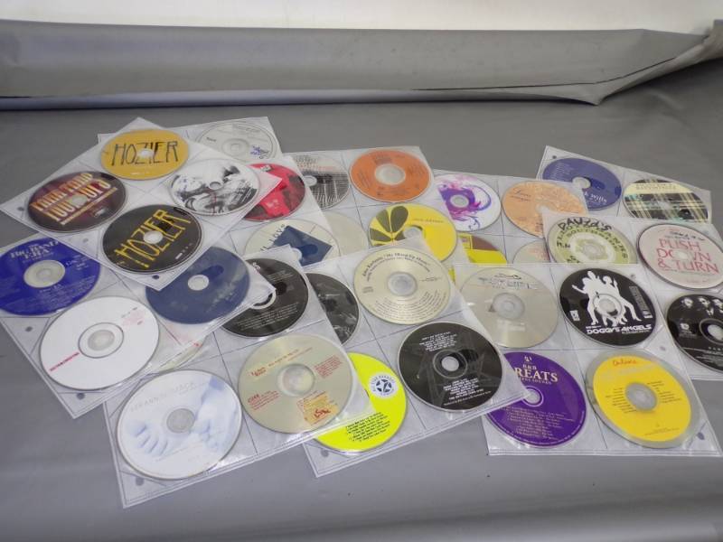 lot 25 image: Large Lot of Music CDs