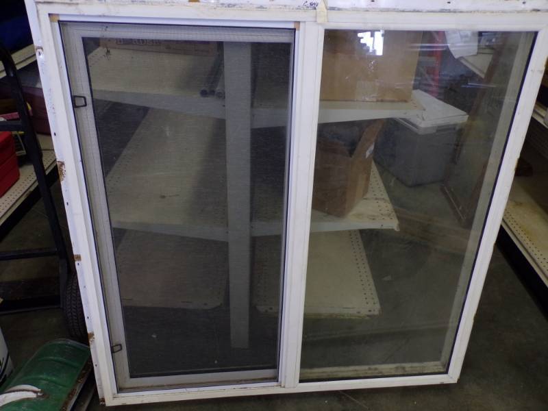 lot 26 image: Large Sliding Window