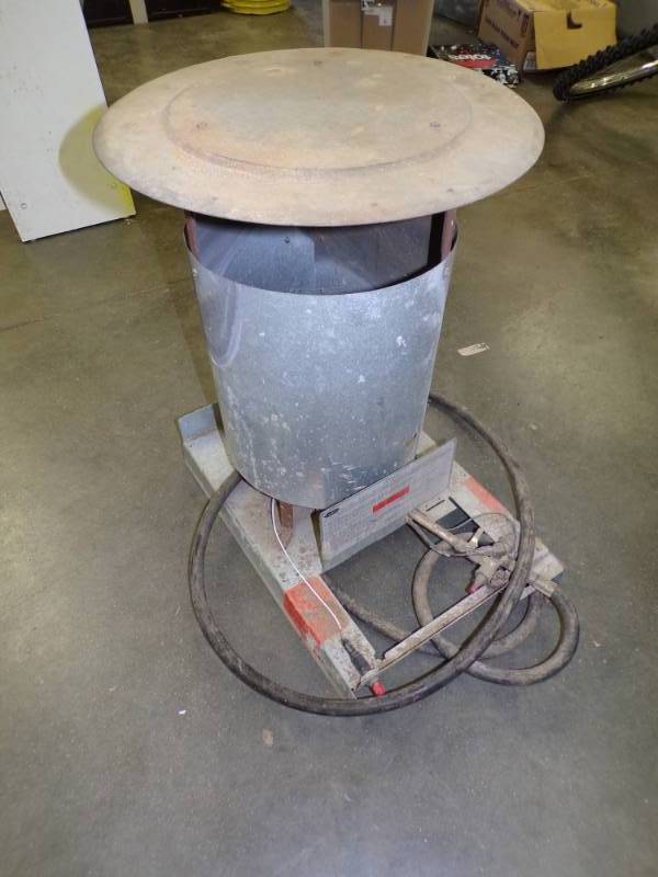 lot 35 image: LB White Construction Heater
