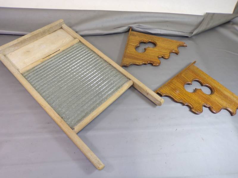 lot 56 image: Glass Washboard and 2 Wood Brackets