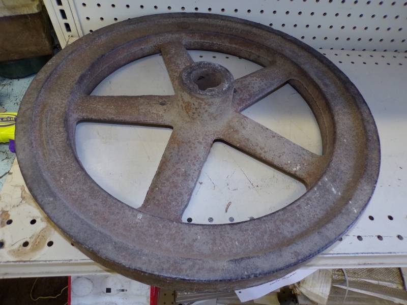 lot 72 image: International Harvestor #355F Flywheel