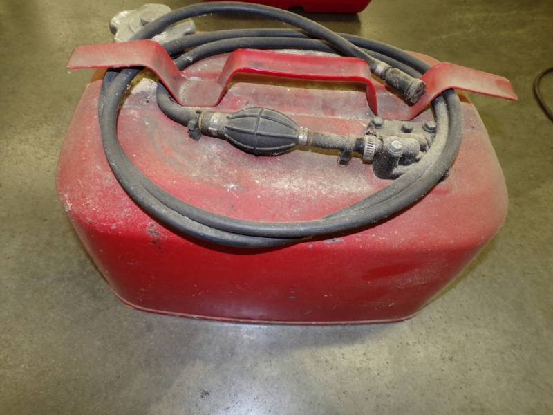 lot 73 image: Marine Gas Tank