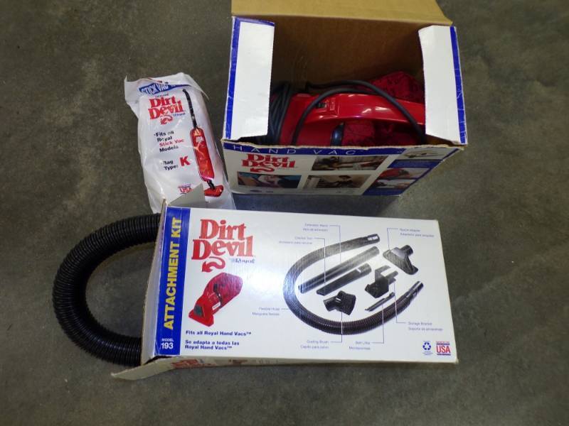 lot 78 image: Dirt Devil Vacuum with Accessories