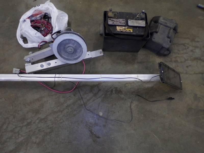 lot 83 image: 12v Lift mate with Battery, Solar Charger, Battery Box and Cables